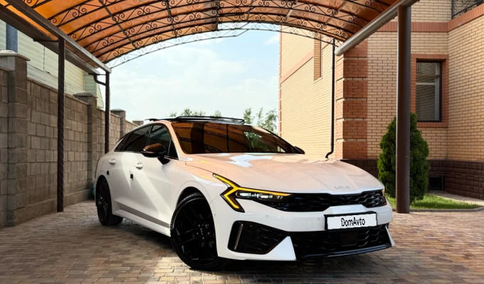 Kia K5 2024 года