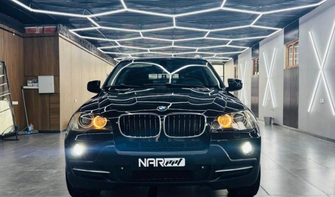 BMW X5 2008 года