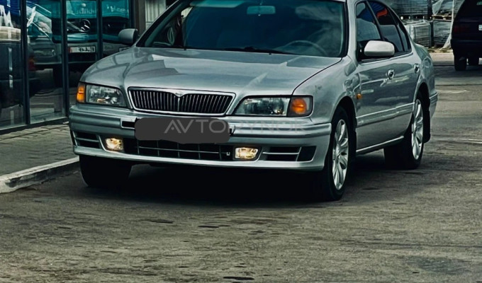 Nissan Maxima 1999 года