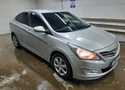 Hyundai Accent 2015 года
