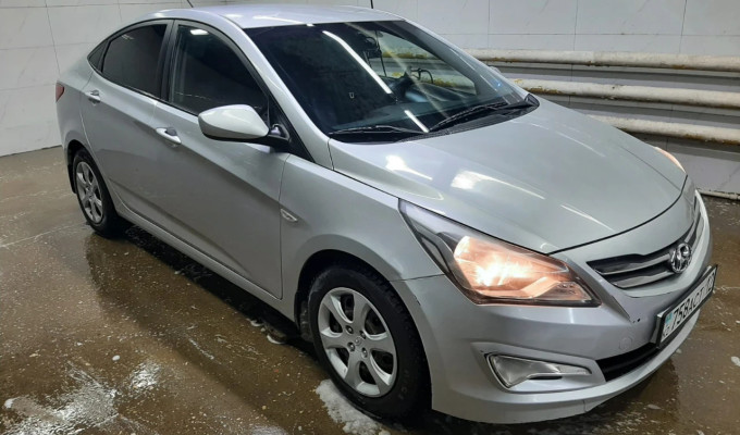 Hyundai Accent 2015 года