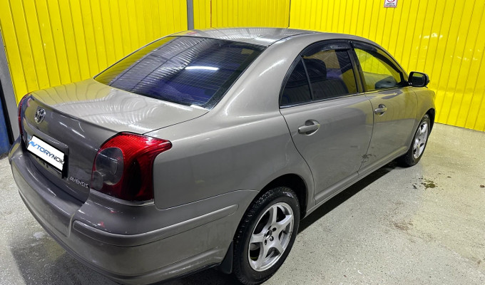 Toyota Avensis 2006 года