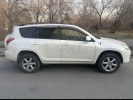 Toyota RAV4 2007 года