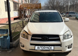 Toyota RAV4 2007 года