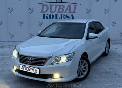 Toyota Camry 2011 года