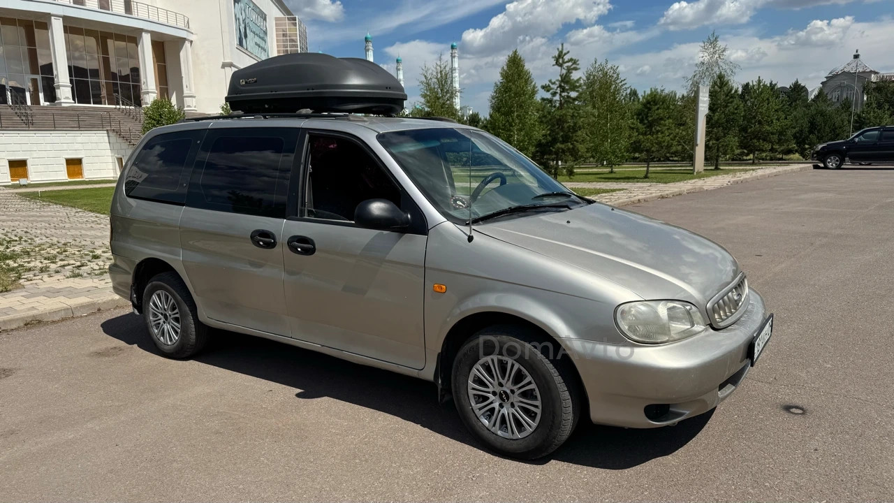 Kia Carnival, 1999
