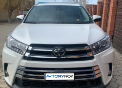 Toyota Highlander 2017 года