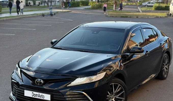 Toyota Camry 2024 года