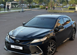 Toyota Camry 2024 года
