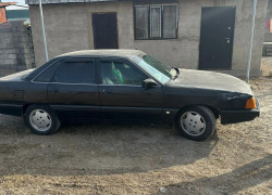 Audi 100 1990 года
