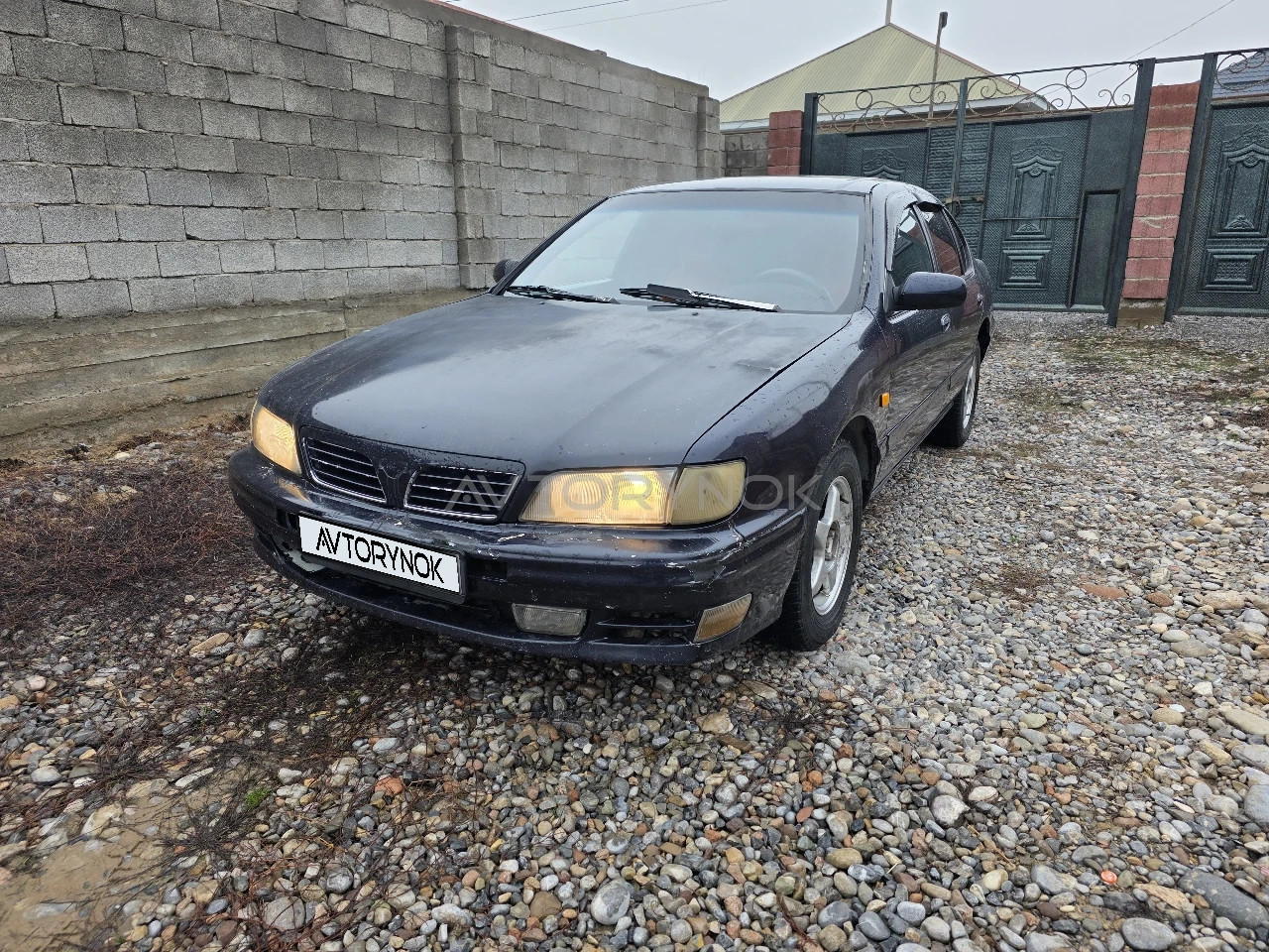 Nissan Maxima, 1995
