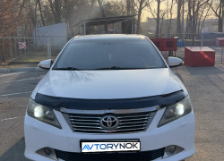 Toyota Camry 2012 года