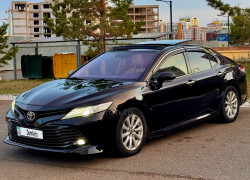 Toyota Camry 2017 года