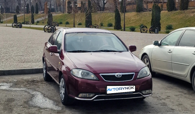 Daewoo Gentra 2014 года