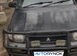 Mitsubishi RVR 1994 года