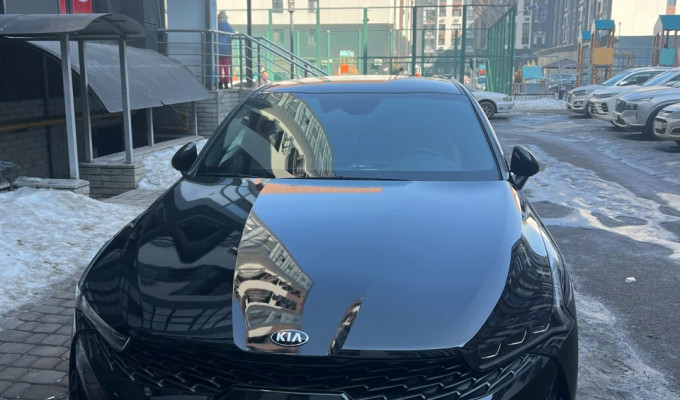 Kia K5 2020 года