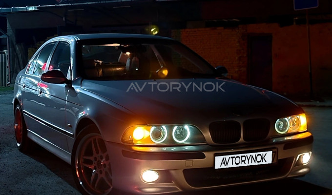 BMW 5 серия 2002 года