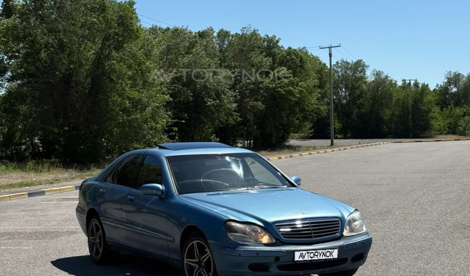 Mercedes-Benz S-Класс 1999 года