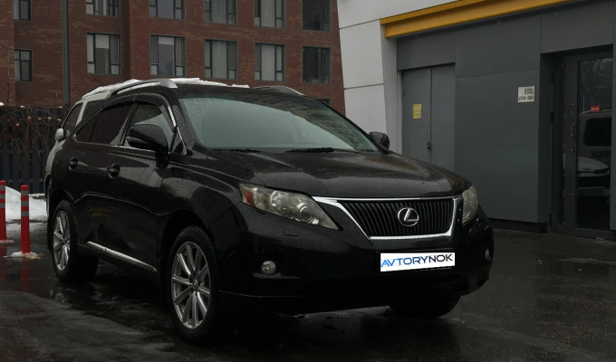 Lexus RX 2010 года
