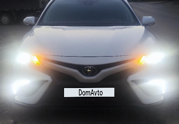 Toyota Camry 2023 года