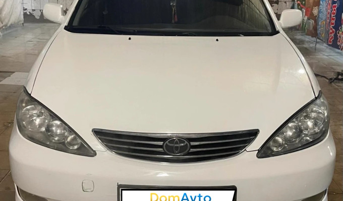 Toyota Camry 2005 года