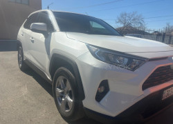 Toyota RAV4 2022 года