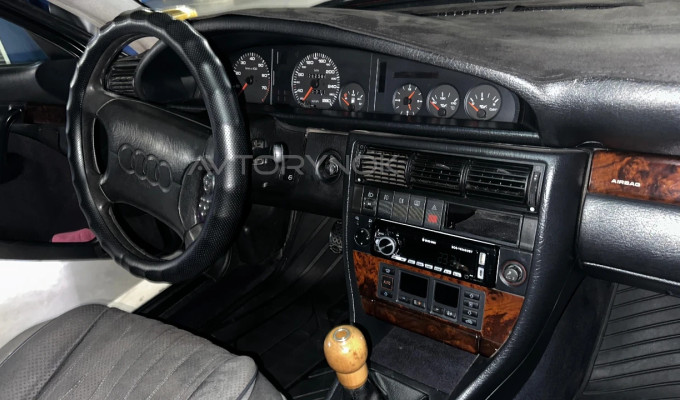 Audi 100 1993 года