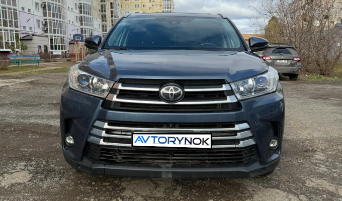 Toyota Highlander 2018 года