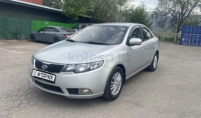 Kia Cerato 2011 года