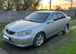 Toyota Camry 2002 года