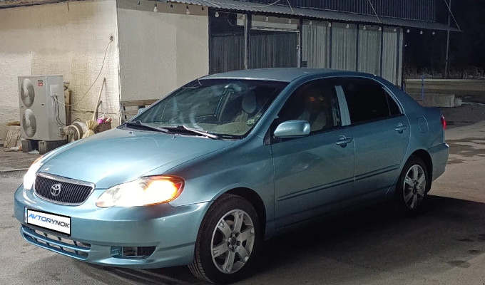 Toyota Corolla 2004 года