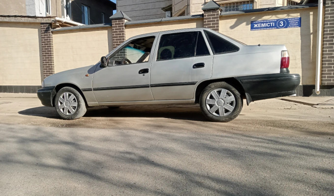 Daewoo Nexia 2005 года
