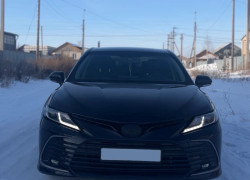 Toyota Camry 2023 года