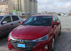 Hyundai Elantra 2019 года
