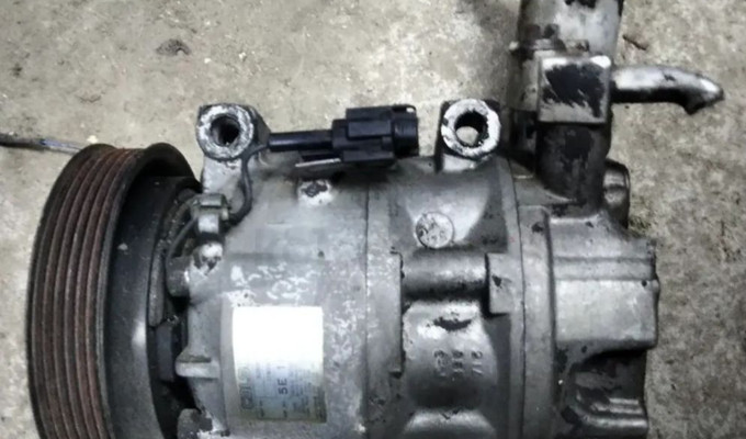 Компрессор кондиционера VQ30 VQ25 VQ20